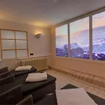 Haus Am F3 *